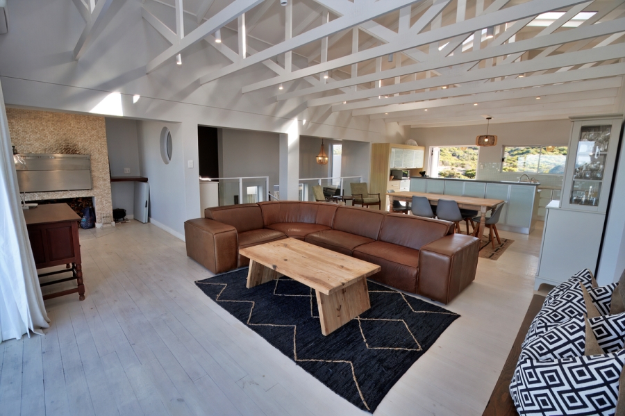 4 Bedroom Property for Sale in Stilbaai Oos Western Cape